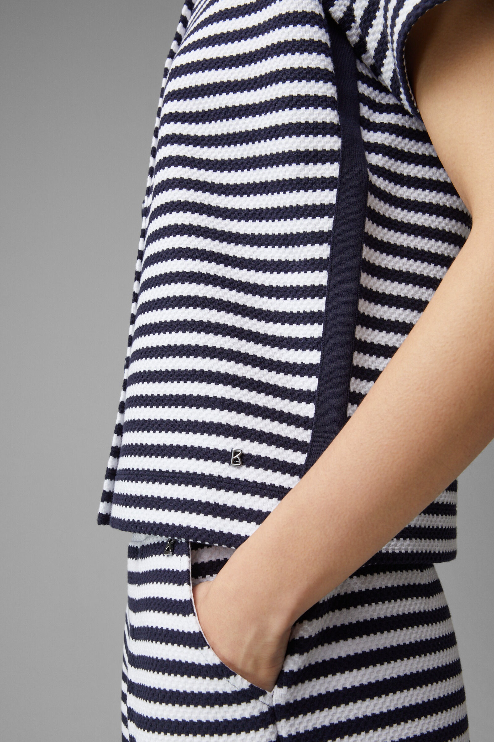 Ayca Knitted blouse in Navy blue/White - 5