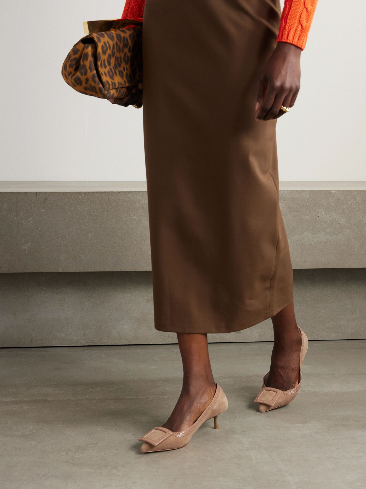 Viv In The City 45 perforated leather-trimmed suede pumps Tan - 2