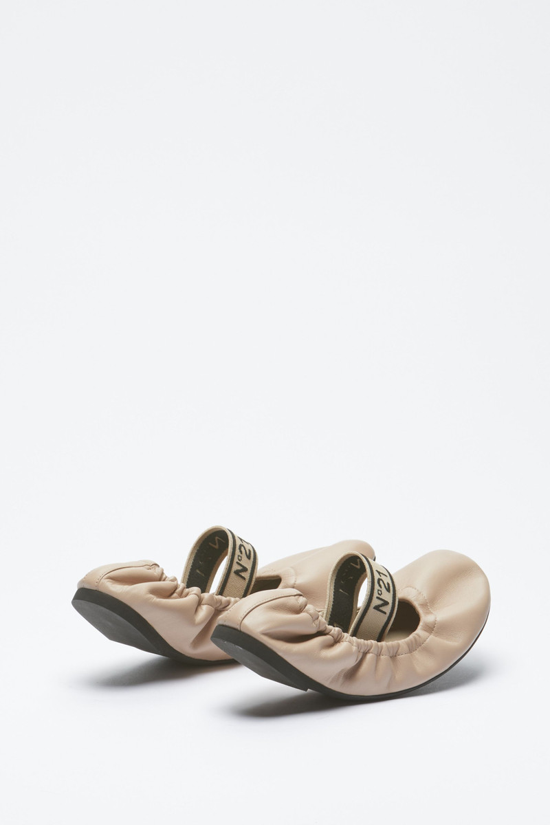 N°21 LEATHER BALLET PUMPS outlook