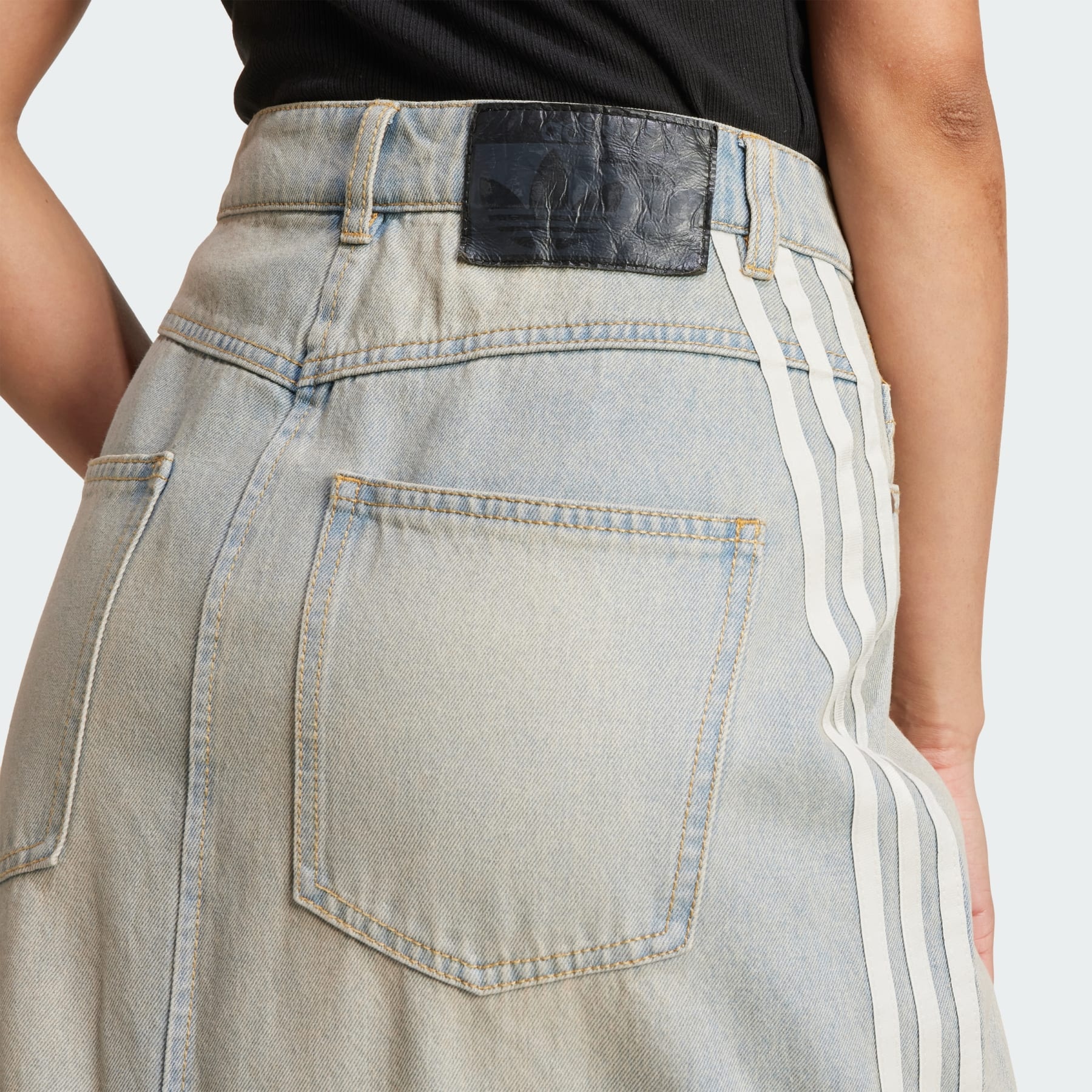 【ADIDAS】ADILENIUM 3 2-in-1 Denim Skirt - Light Denim / J adidas Adilenium Season 3 Two-In-One Denim Skirt | REVERSIBLE