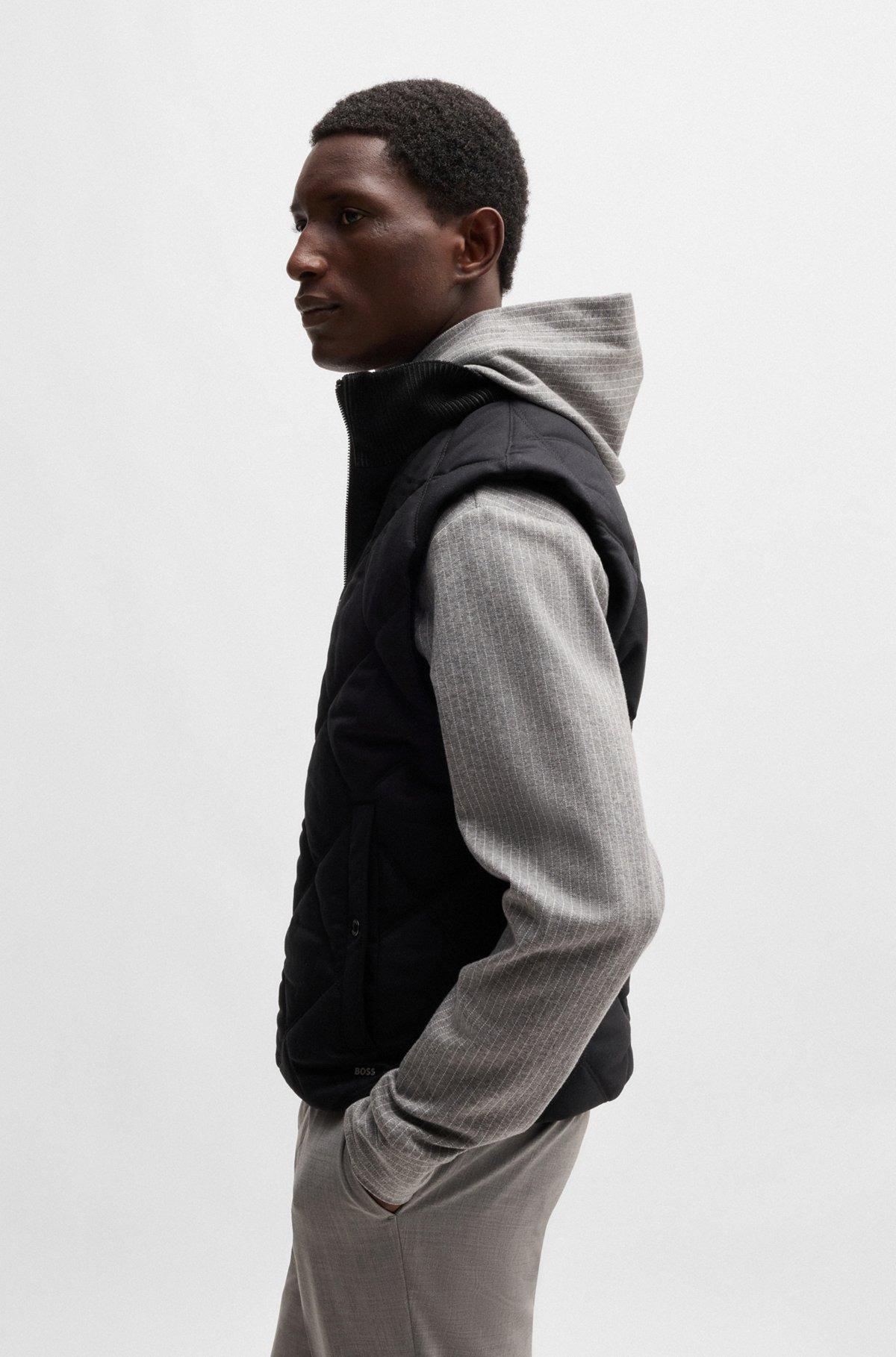 DIAMOND-QUILTED GILET WITH RIBBED-COTTON TRIMS - 6