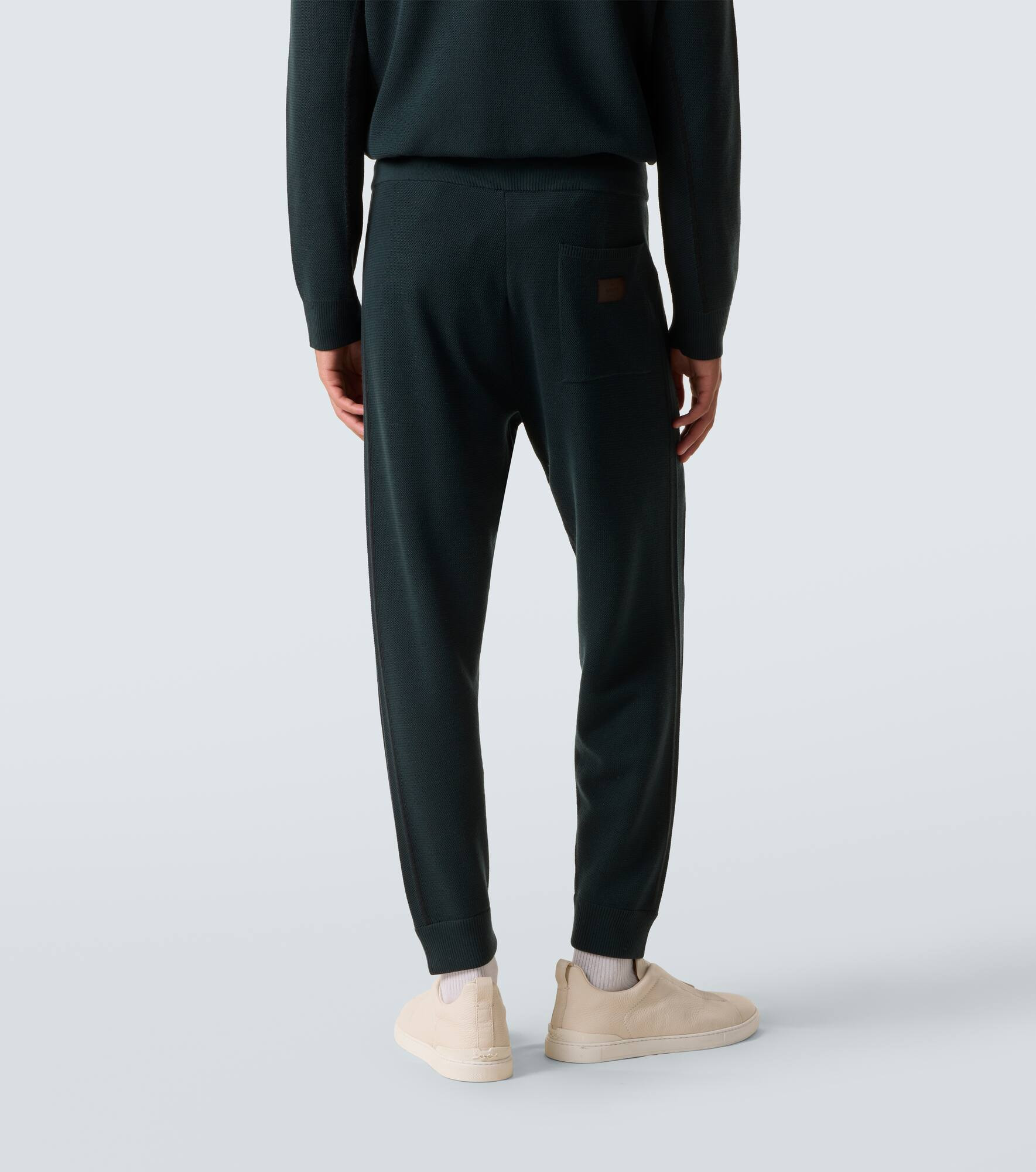 Wool and silk sweatpants - 4
