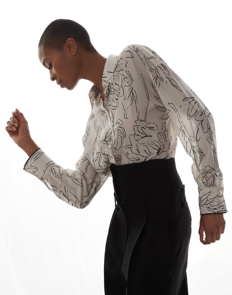Silk ginkgo print pongée shirt with shiny cuff details 4