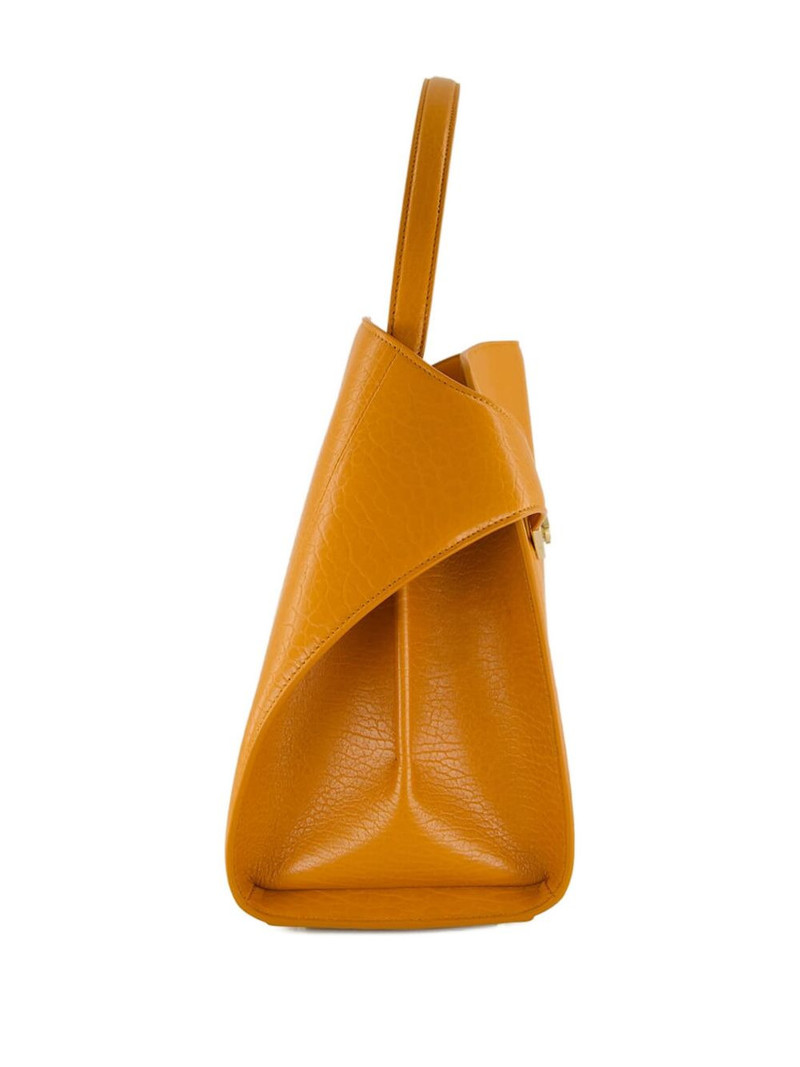 medium Hug maxi-grain leather shoulder bag 5