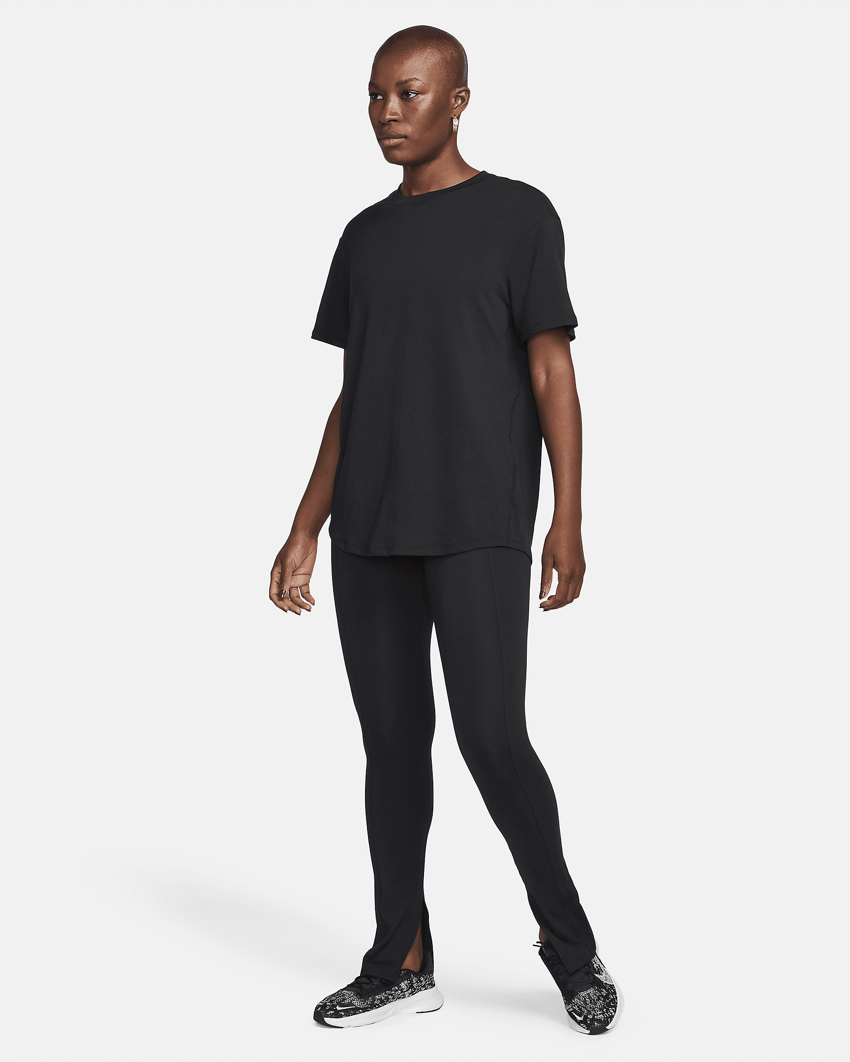 Nike One Relaxed Women's Dri-FIT Short-Sleeve Top - 6