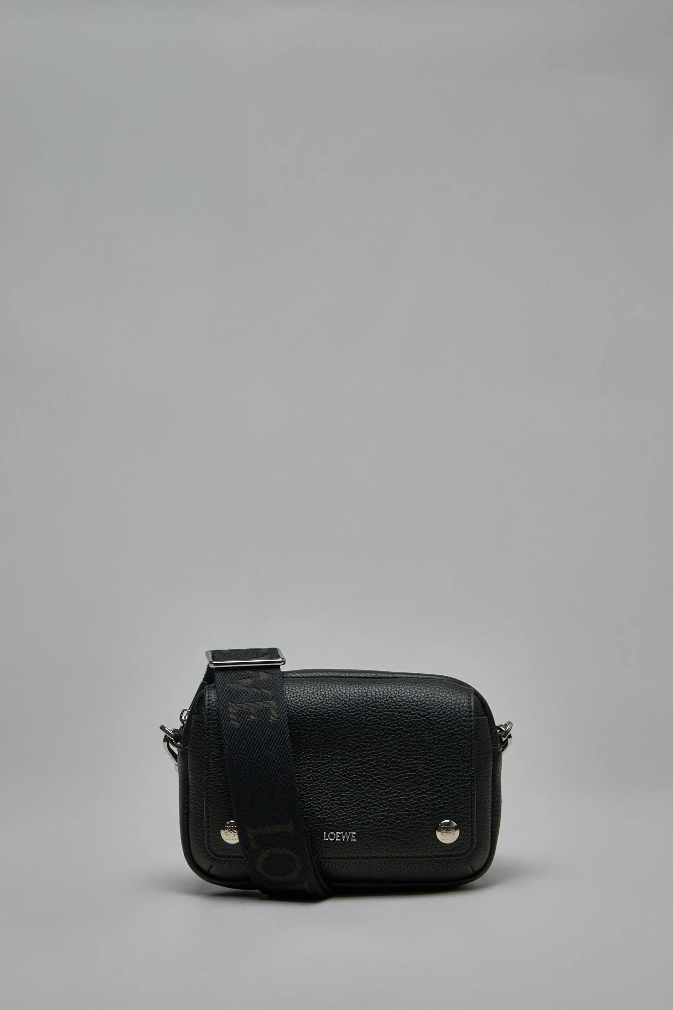 Small Pebble Messenger Bag - 1