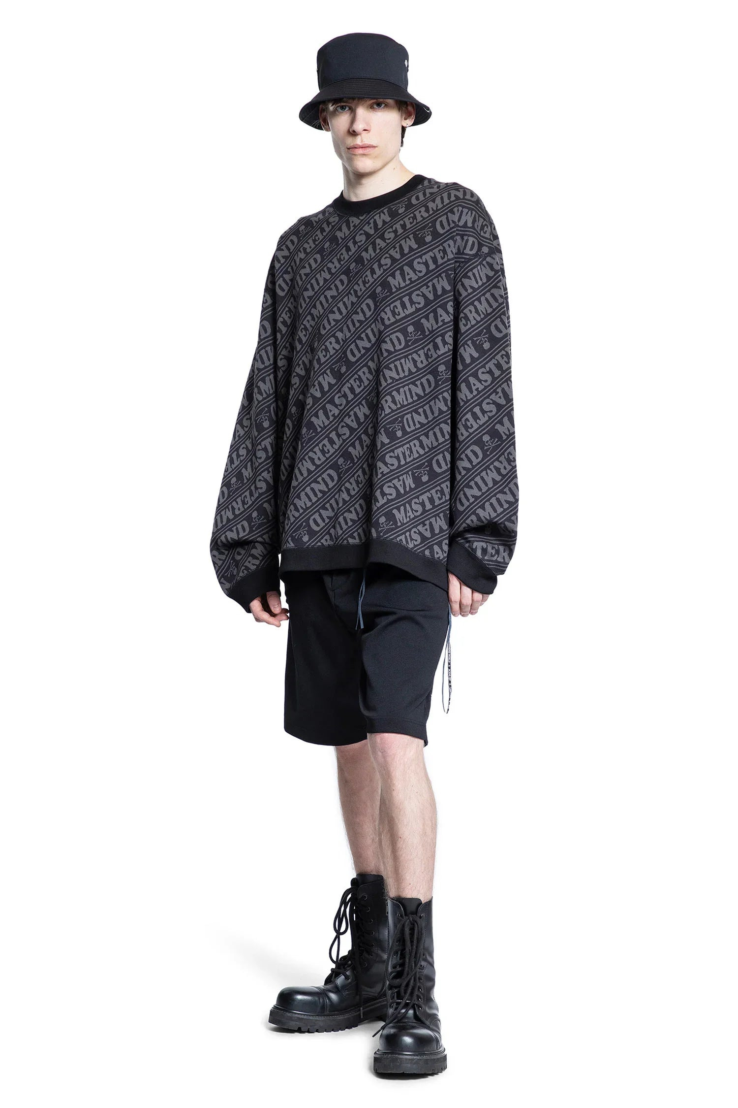 All-Over-Diagonal-Logo-Sweatshirt - 4