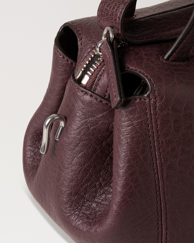 Meadow Small Shoulder Bag Black Cherry Natural Grain 6