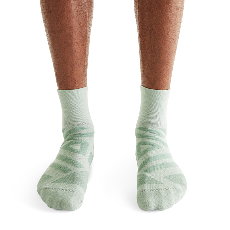 On Performance Mid Sock outlook