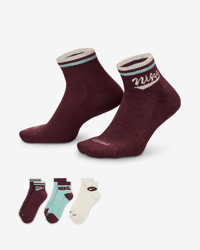 Nike Everyday Plus Ankle Socks (3 Pairs) - 1