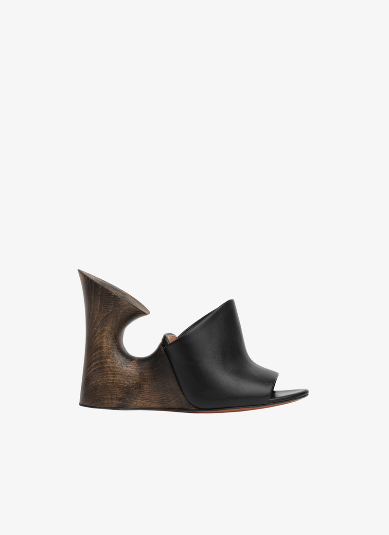 LA SCULPTURE MULES IN CALFSKIN & WOOD 1