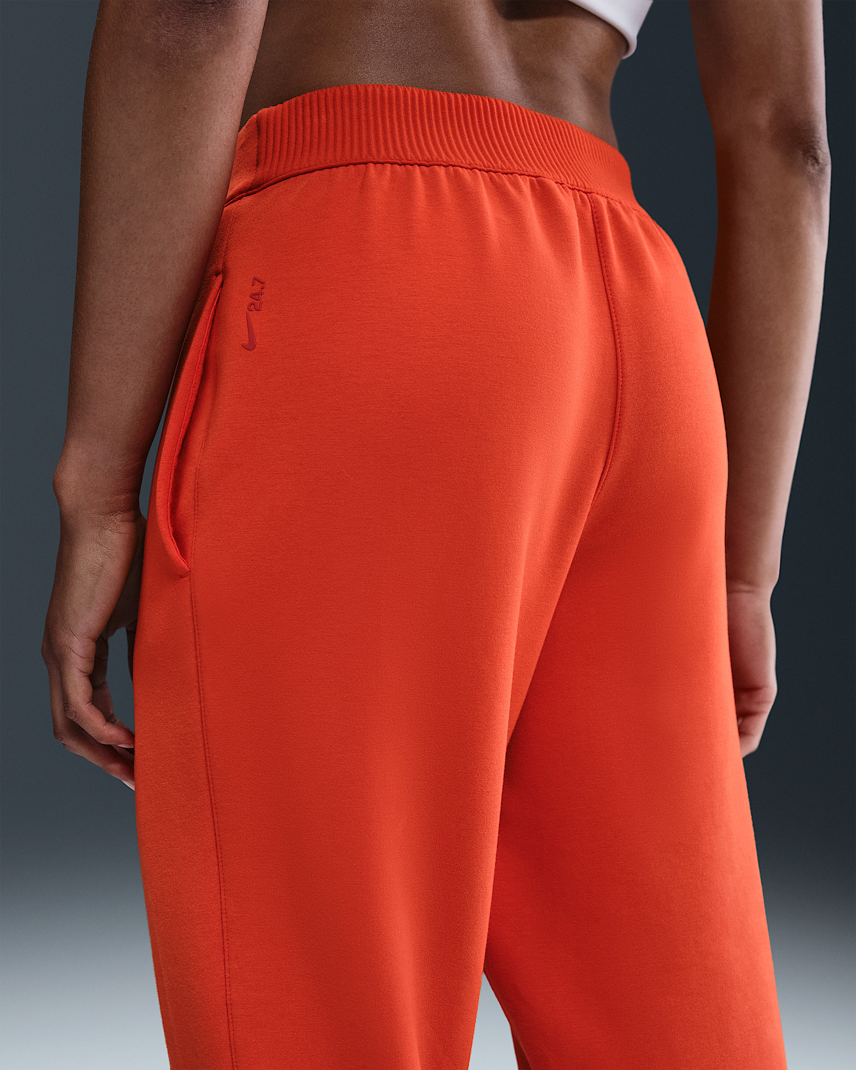 Nike 24.7 ImpossiblySoft Women's Dri-FIT Mid-Rise Joggers - 3
