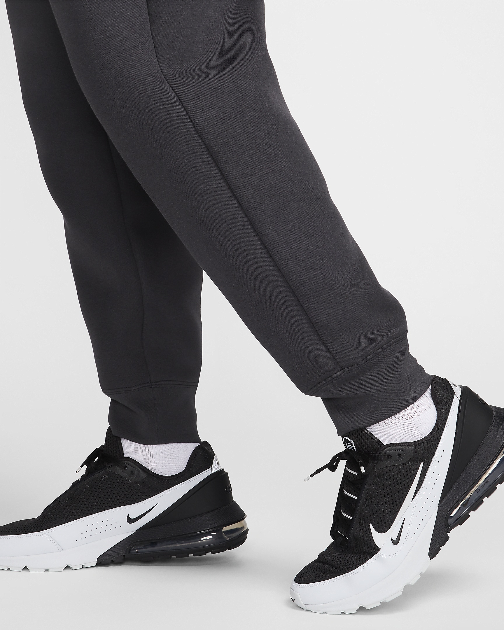 Nike Tech Men's Fleece Pants - 6