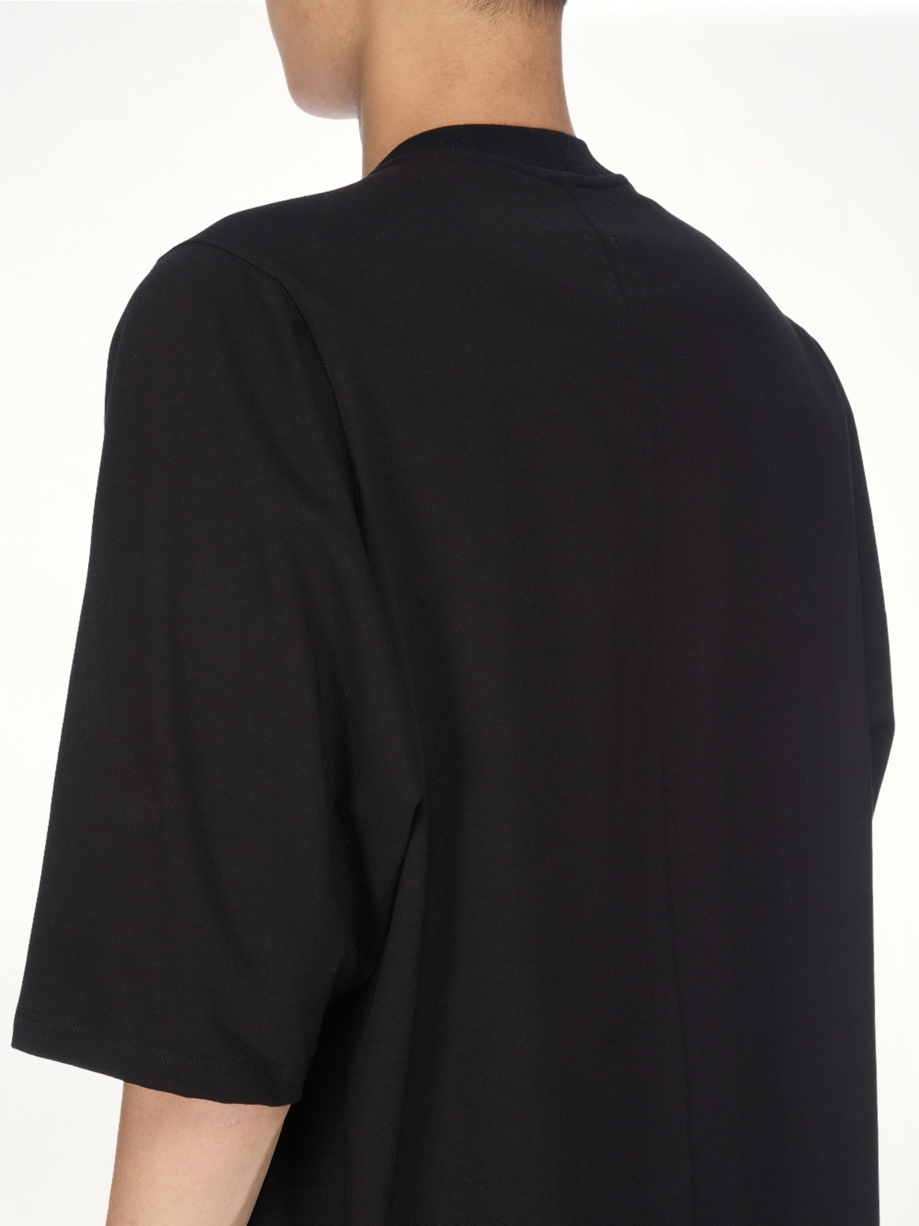 Jumbo SS Rivet T-Shirt in Black - 5