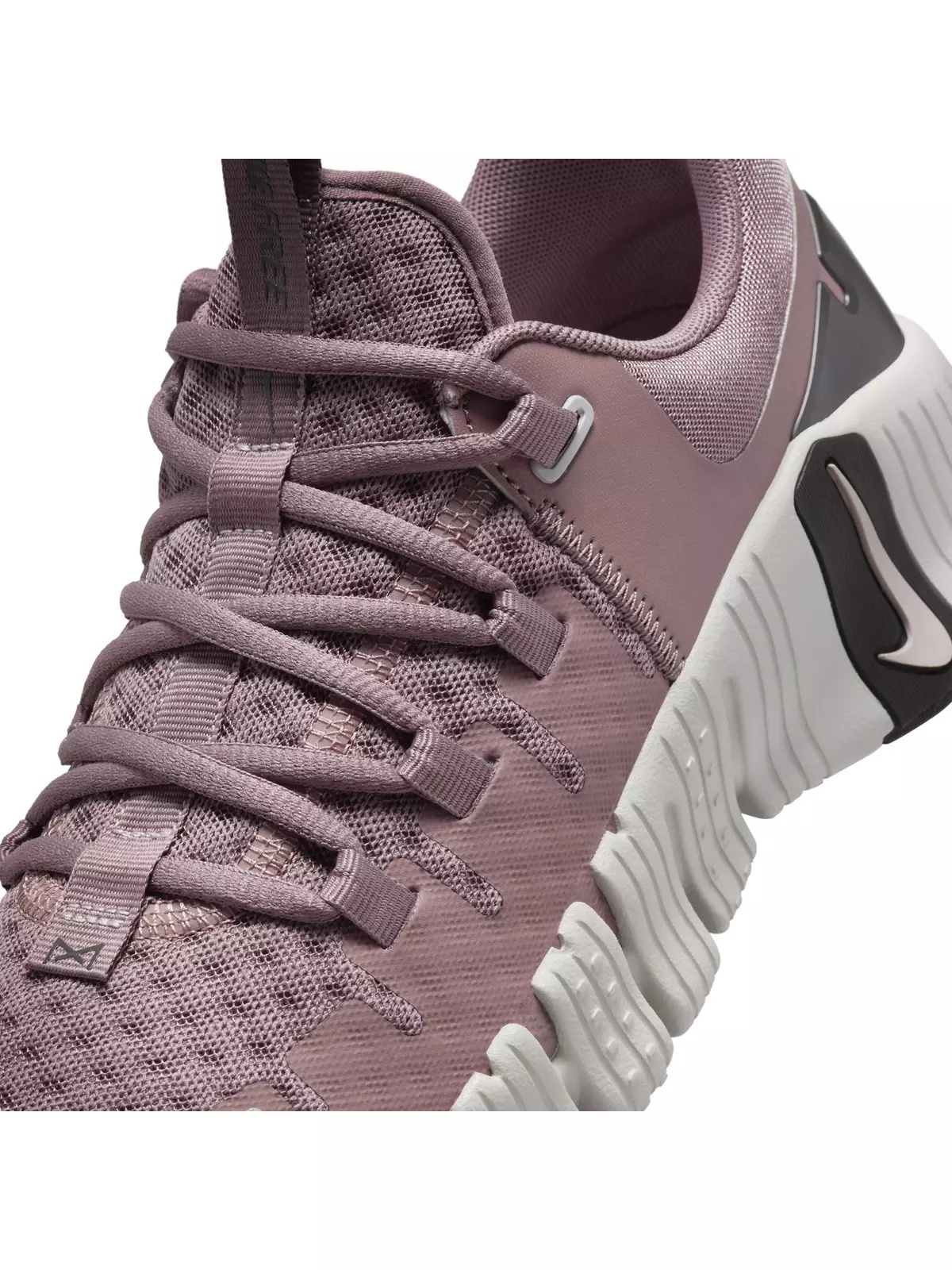 Free Metcon 5 "Smokey Mauve/Light Bone/Velvet Brown/Platinum Violet" Women's Training Shoe - 7