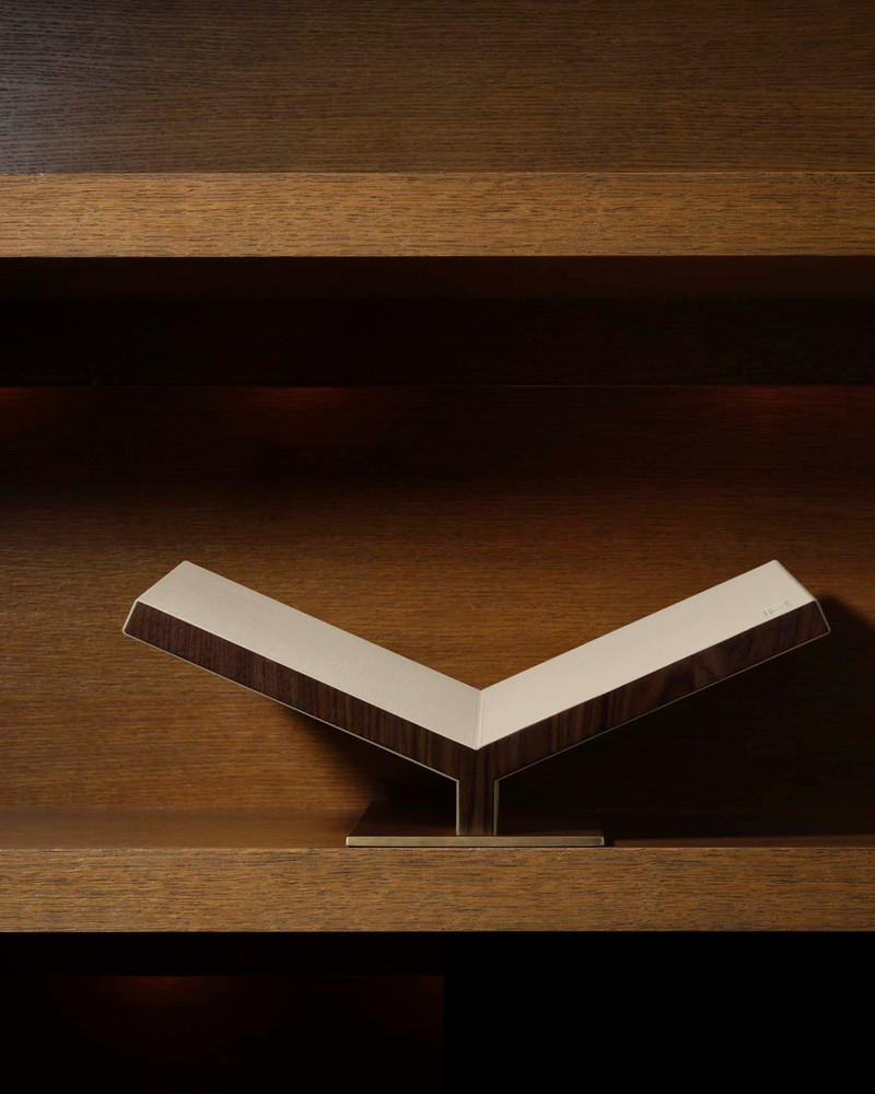 ASSOULINE Collector Classic Bookstand - Stone outlook