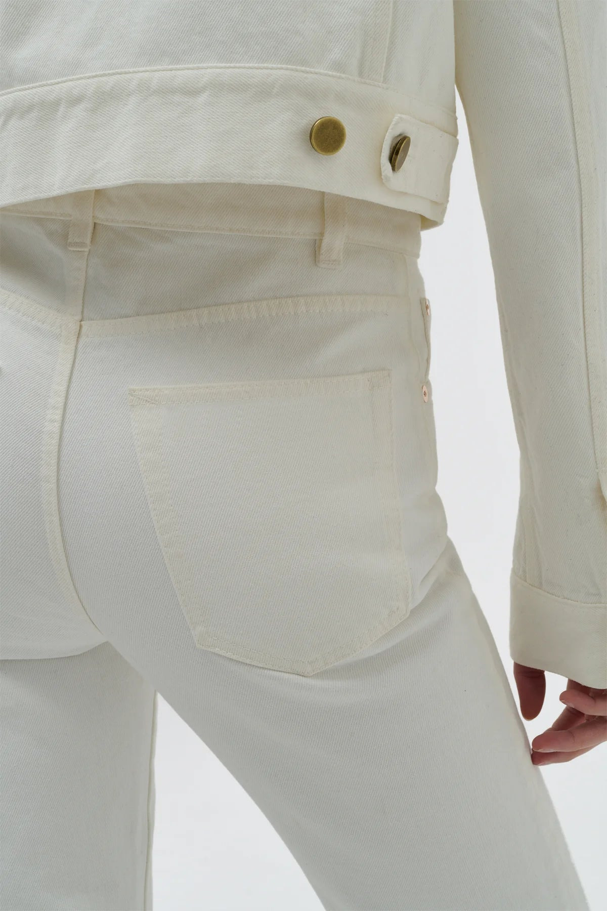 Ezra Bootcut Cropped Jean in White Recycled Cotton Denim - 5