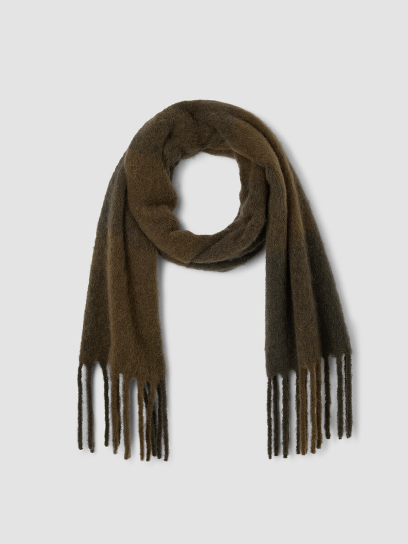 Boucle Cloud Scarf 1