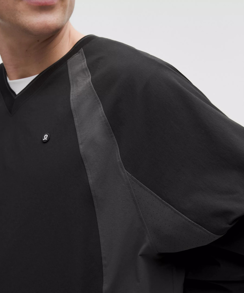 Water-Repellent Golf Pullover 9