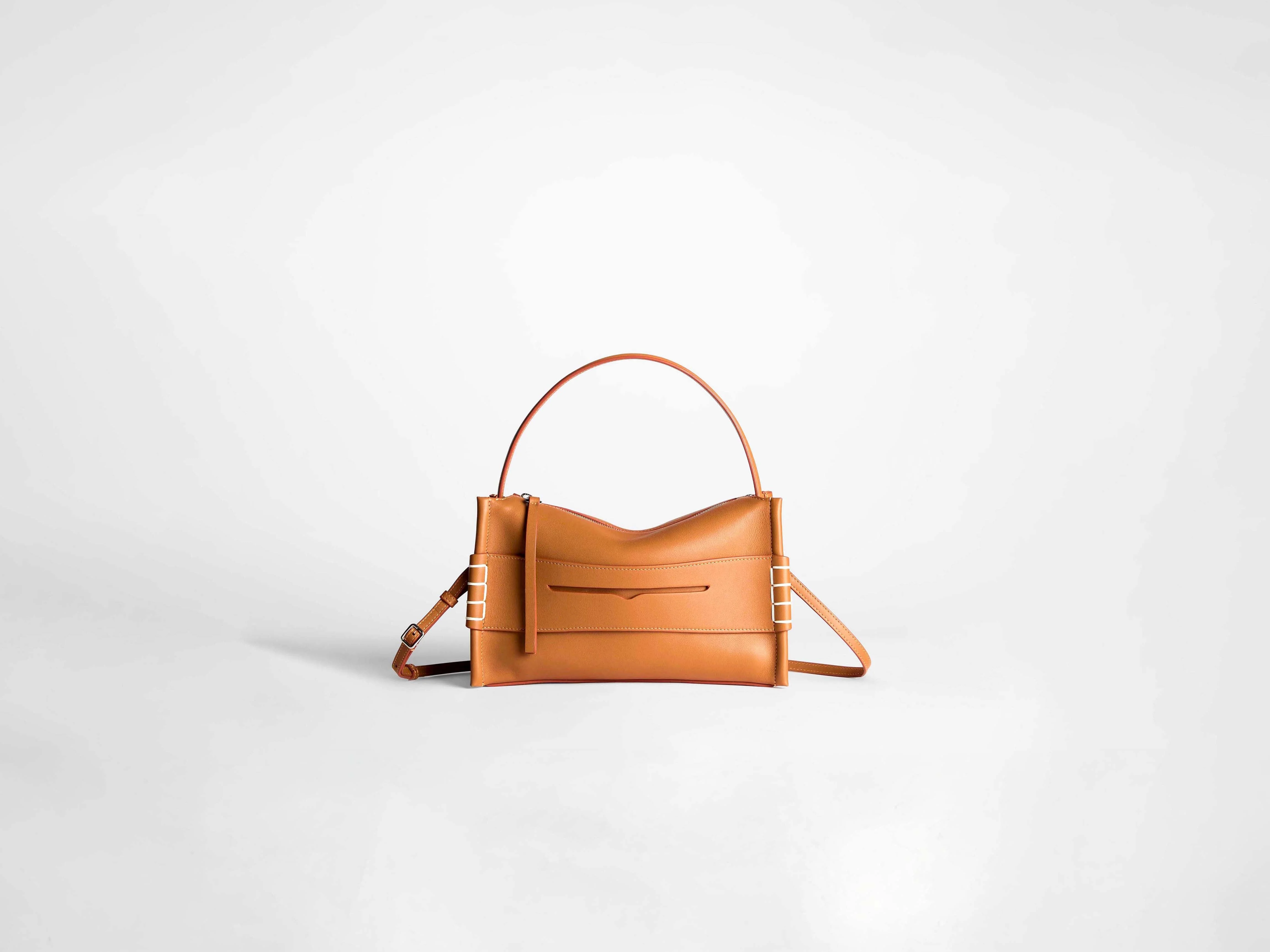 SMALL LOAFER BAG IN TAN LEATHER - 1