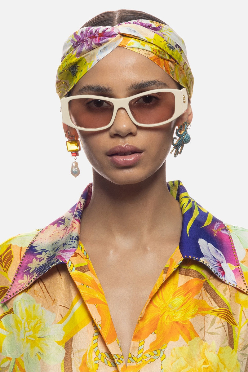 PINOT AT THE PALAZZO SUNGLASSES 4