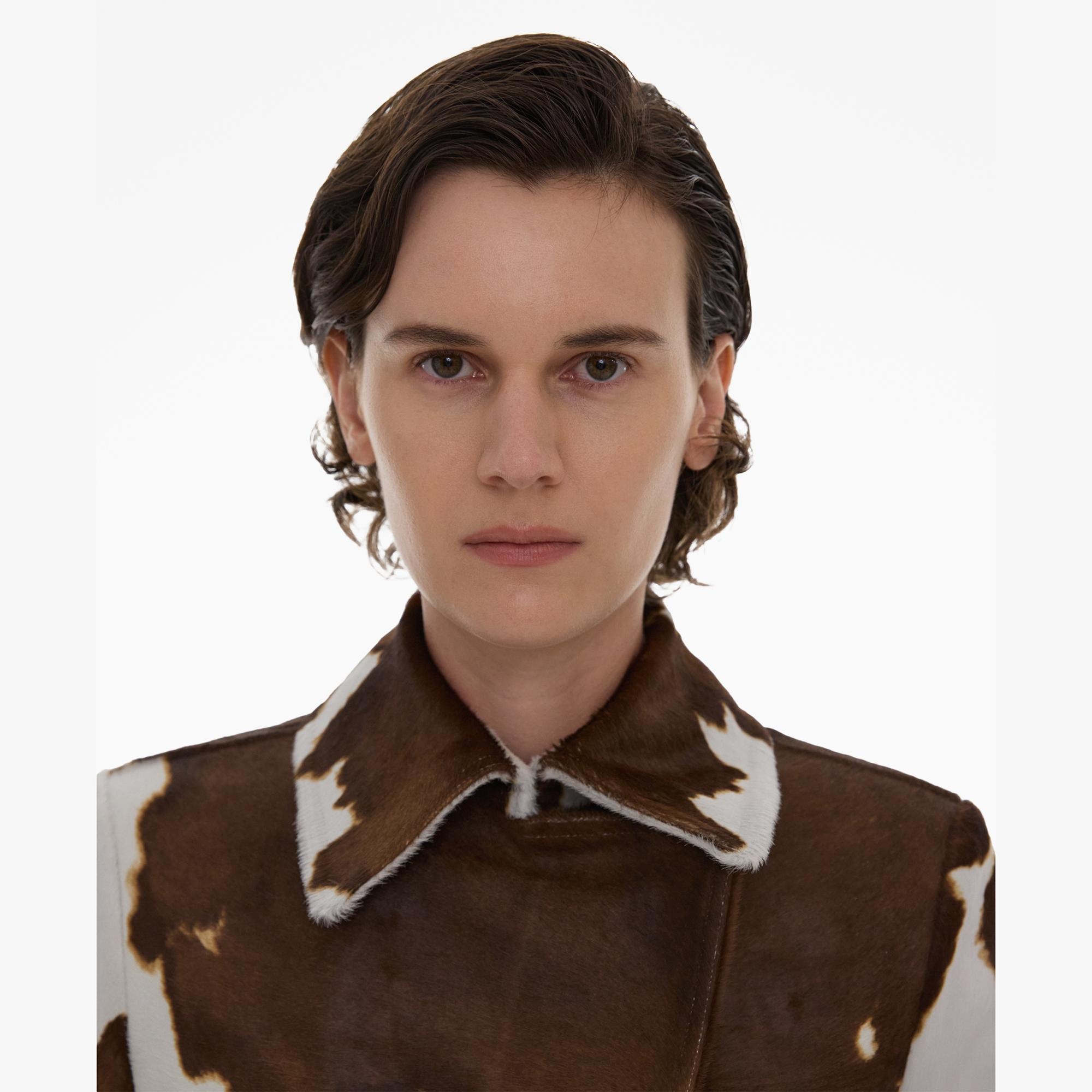 COWHIDE TRENCH COAT - 7