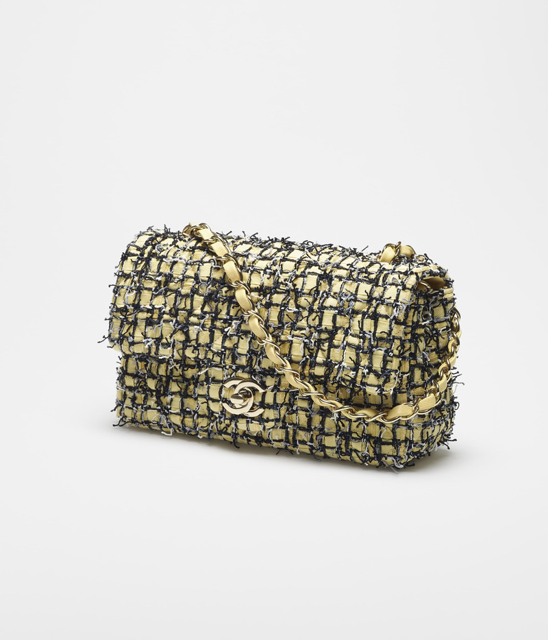 CHANEL Mini Flap Bag outlook