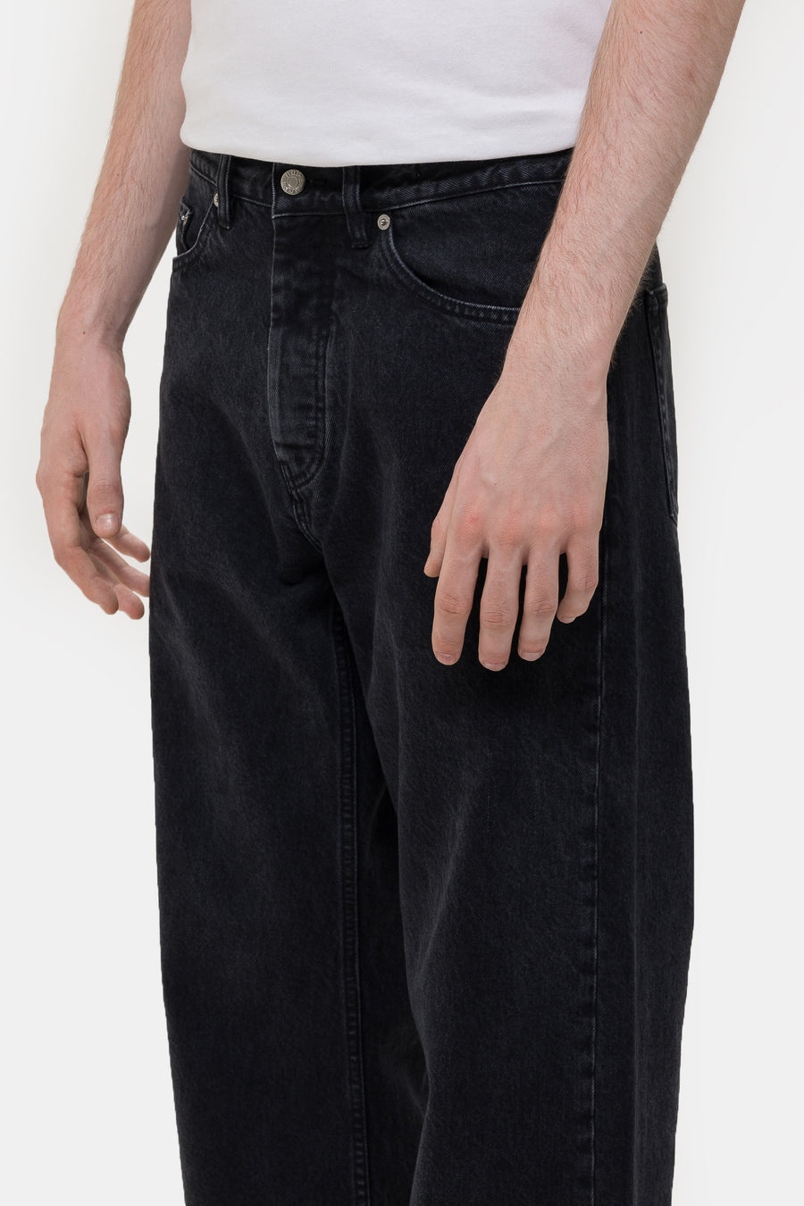 Criss Jeans in Black - 4