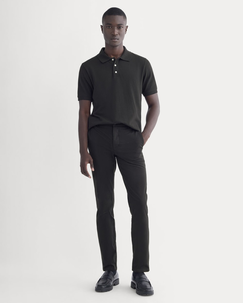 EVERLANE THE PERFORMANCE CHINO outlook