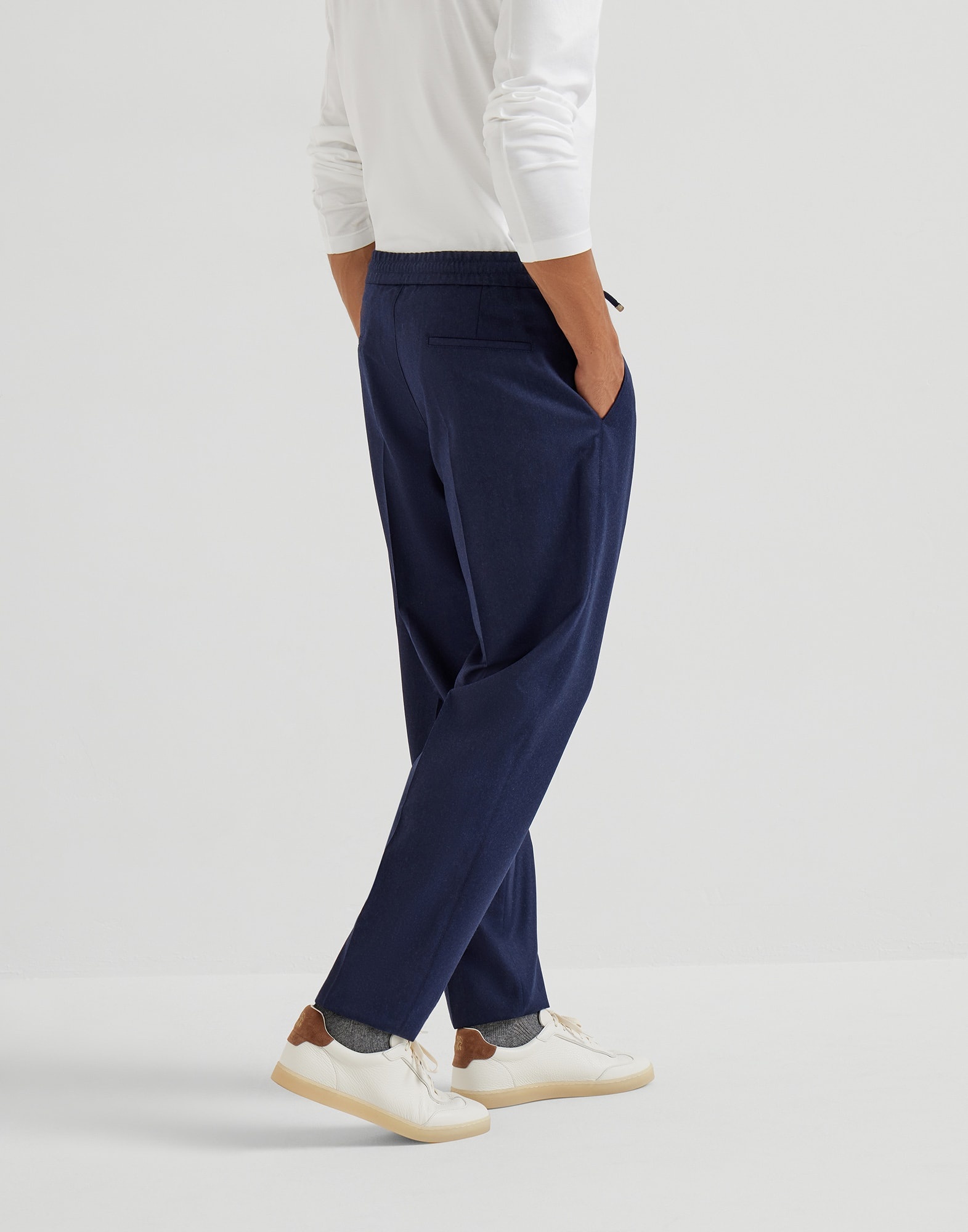 Virgin wool flannel leisure fit trousers with drawstring and double pleats - 2