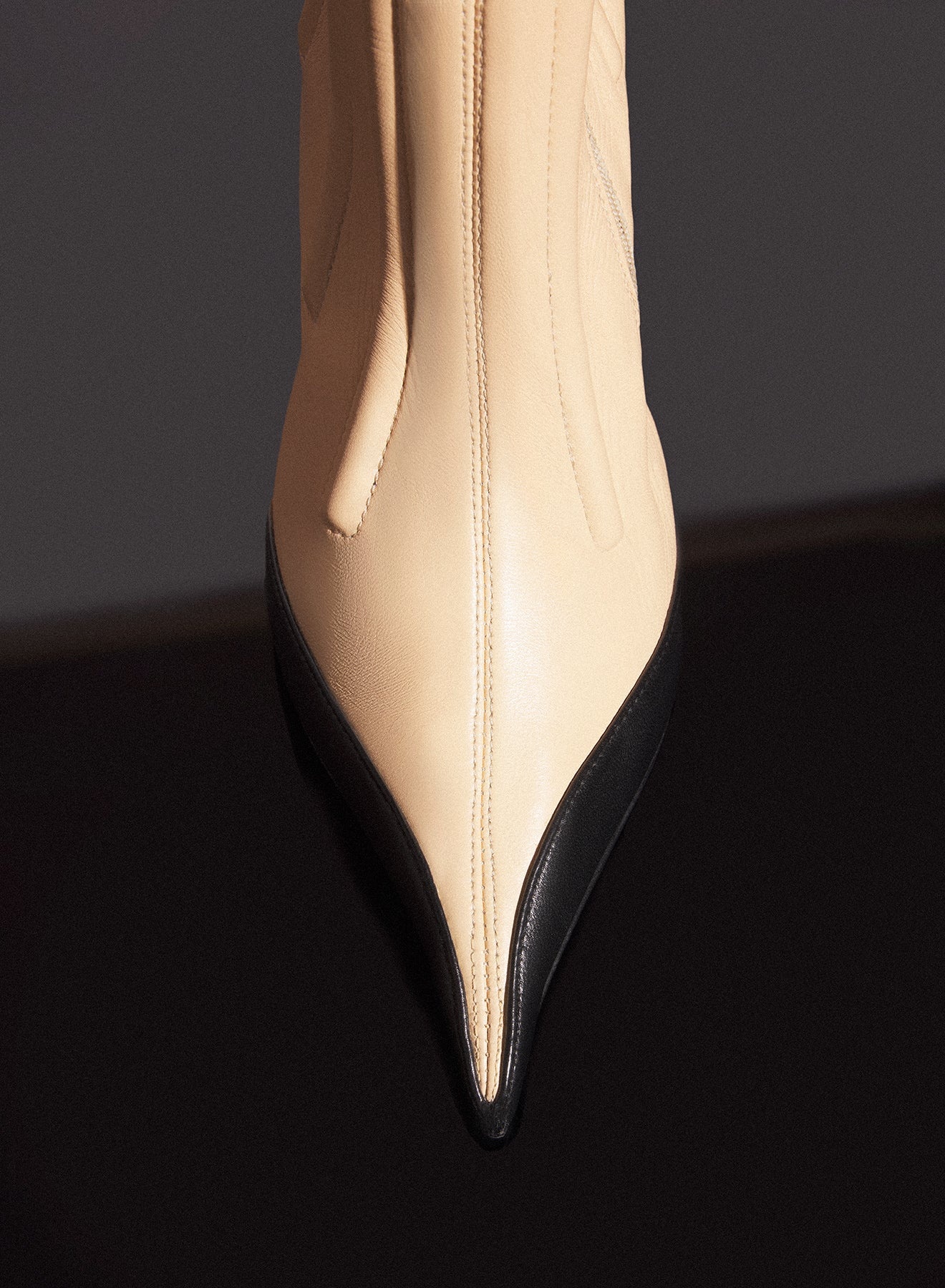 bi-color boned leather fang 95 ankle boots - 4