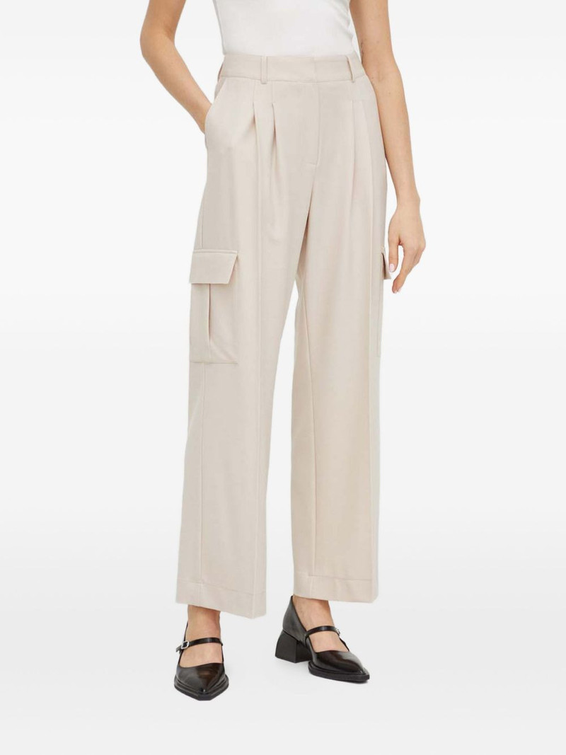 cargo-pocket trousers 1
