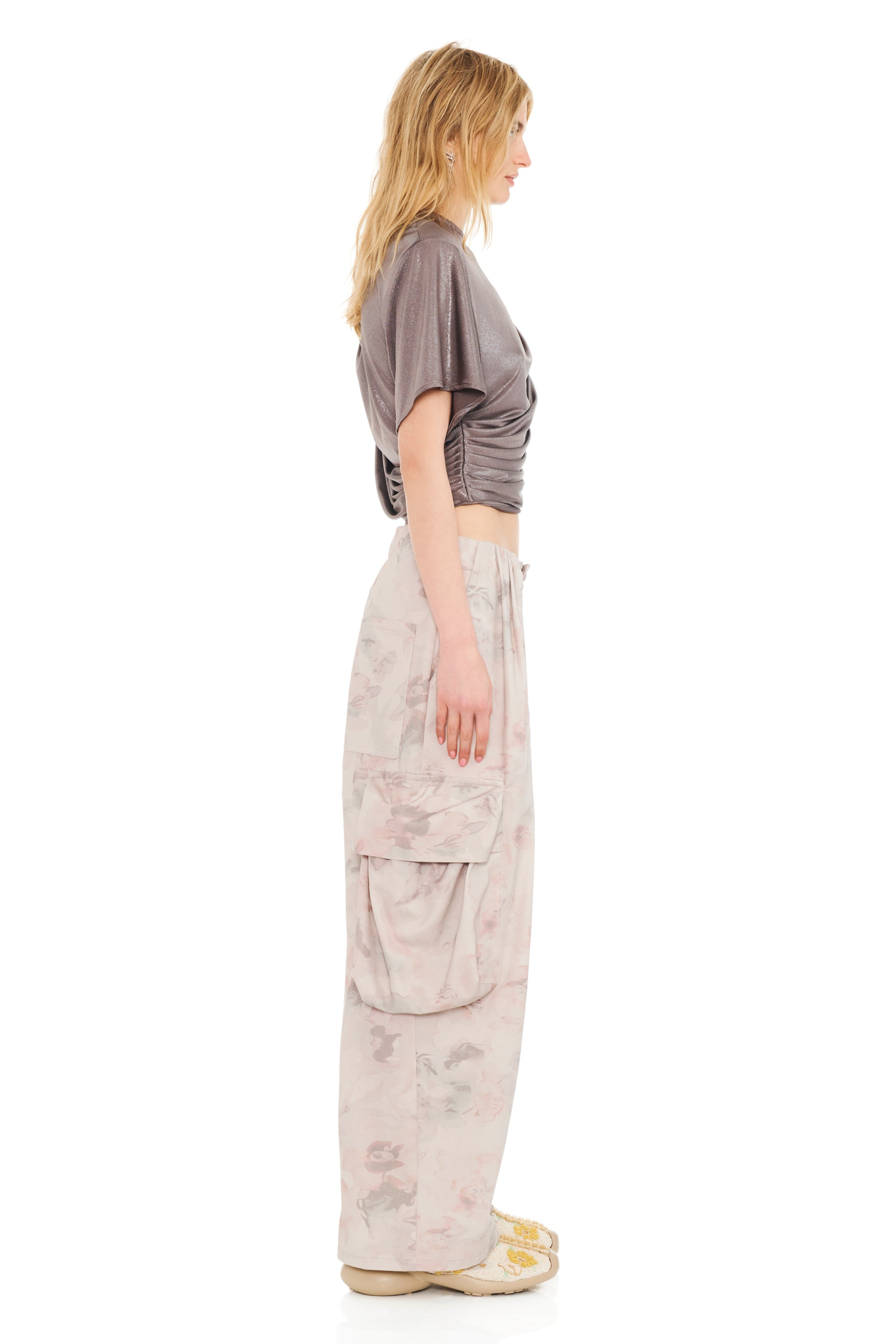 WASHED BEIGE WATERCOLOR ROSES PLEATED CARGO PANT - 9