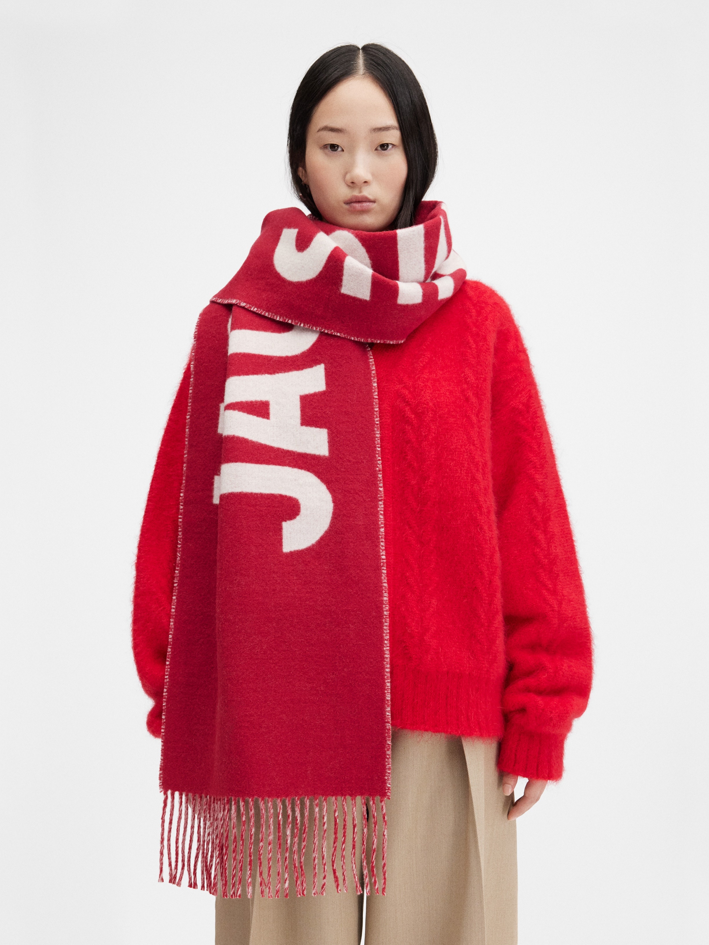 The Jacquemus scarf - 4