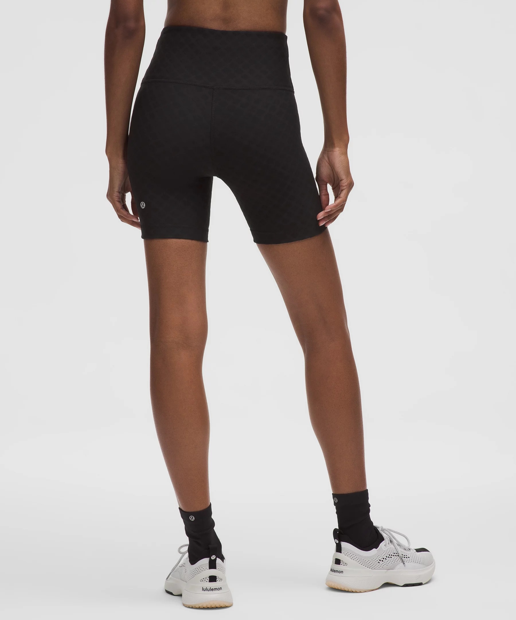 3D Jacquard Diamond Train High-Rise Short 6" - 3