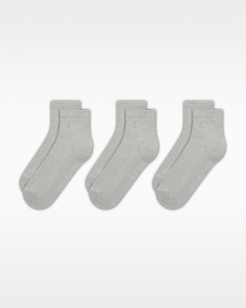 Nike Nike Everyday Elevated Ankle Socks (3 Pairs) outlook