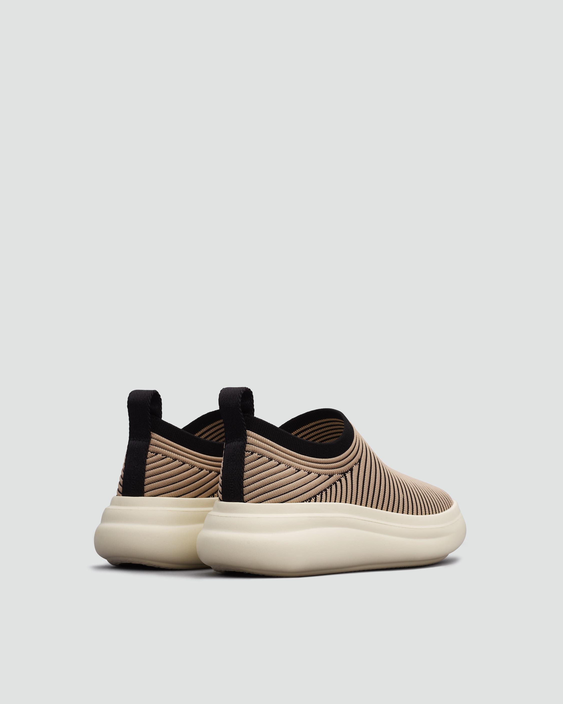 Brixley Slip -On - Knit
Platform Sneaker - 2