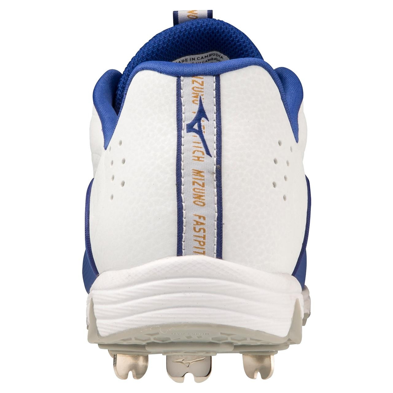 9-Spike Swift 8 Low Women's Metal Fastpitch Softball Cleat - 5