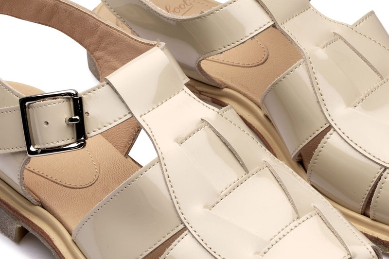 Iberis Creme Varnish - Rubber Sole 6
