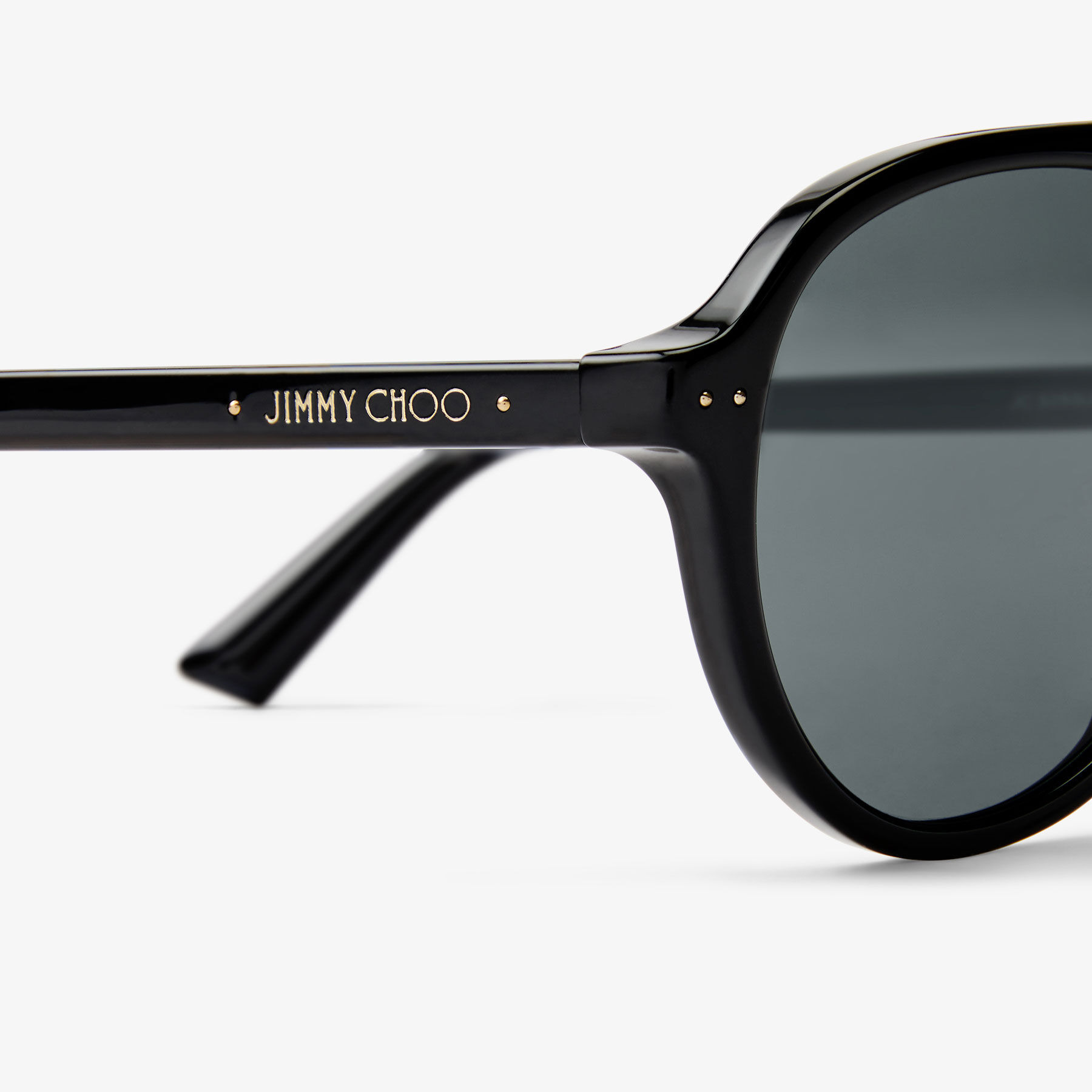 Vira
Black Aviator Sunglasses - 3