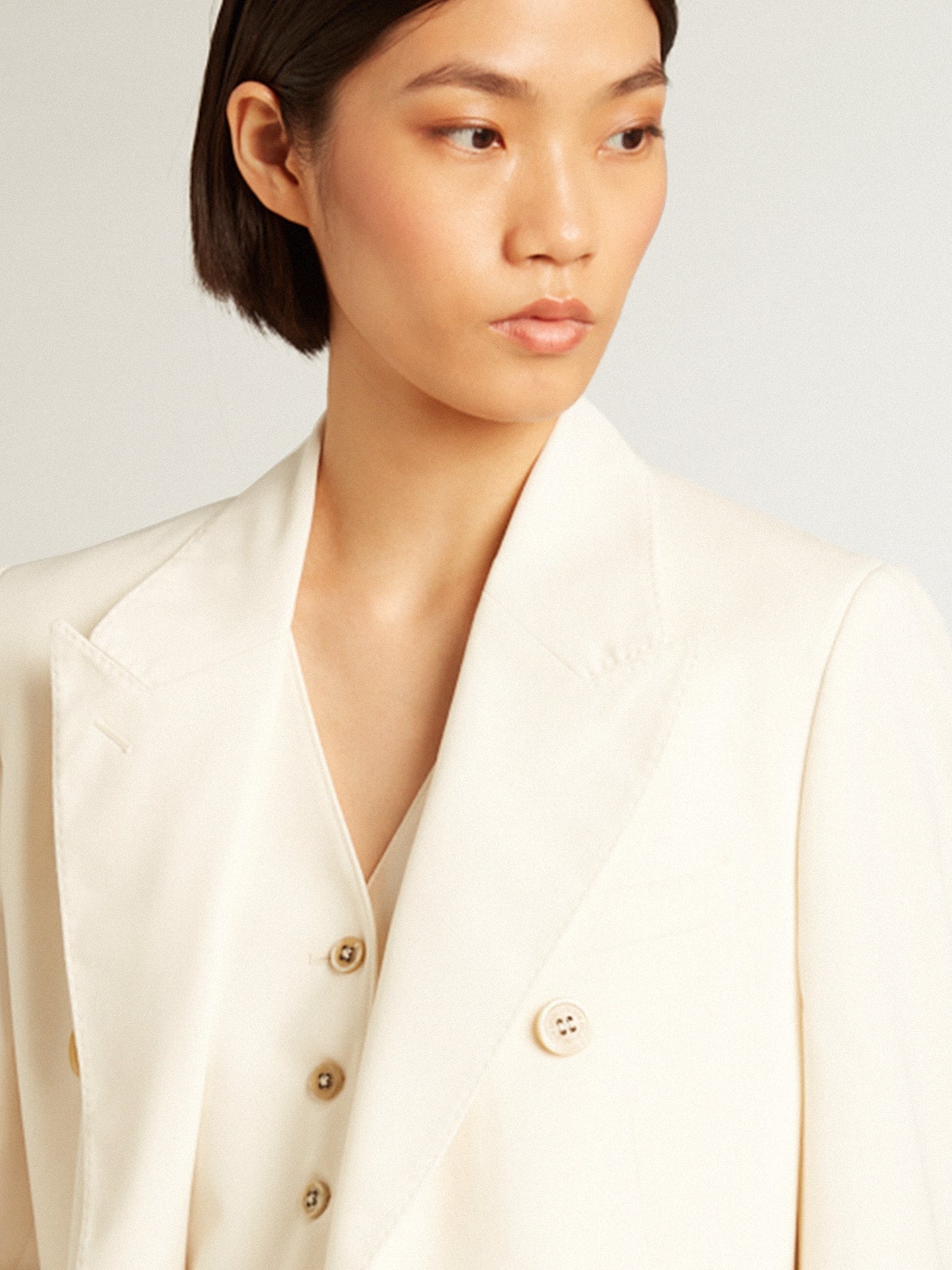 Women’s aged white double-breasted blazer - 2