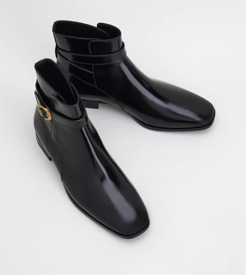 Tod's ANKLE BOOTS IN LEATHER - BLACK outlook