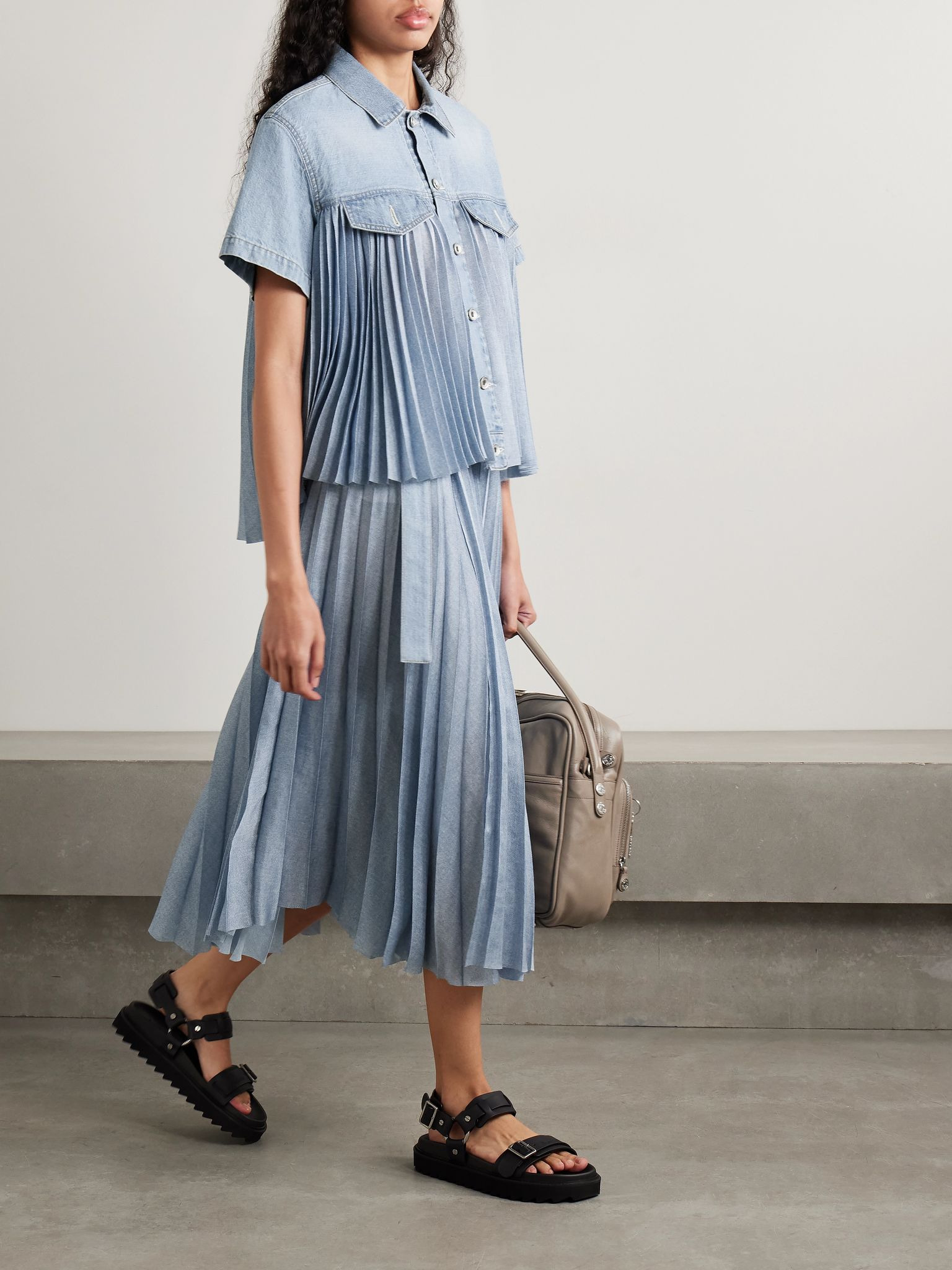 Wrap-effect denim-paneled pleated printed crepe de chine midi skirt Light blue - 2
