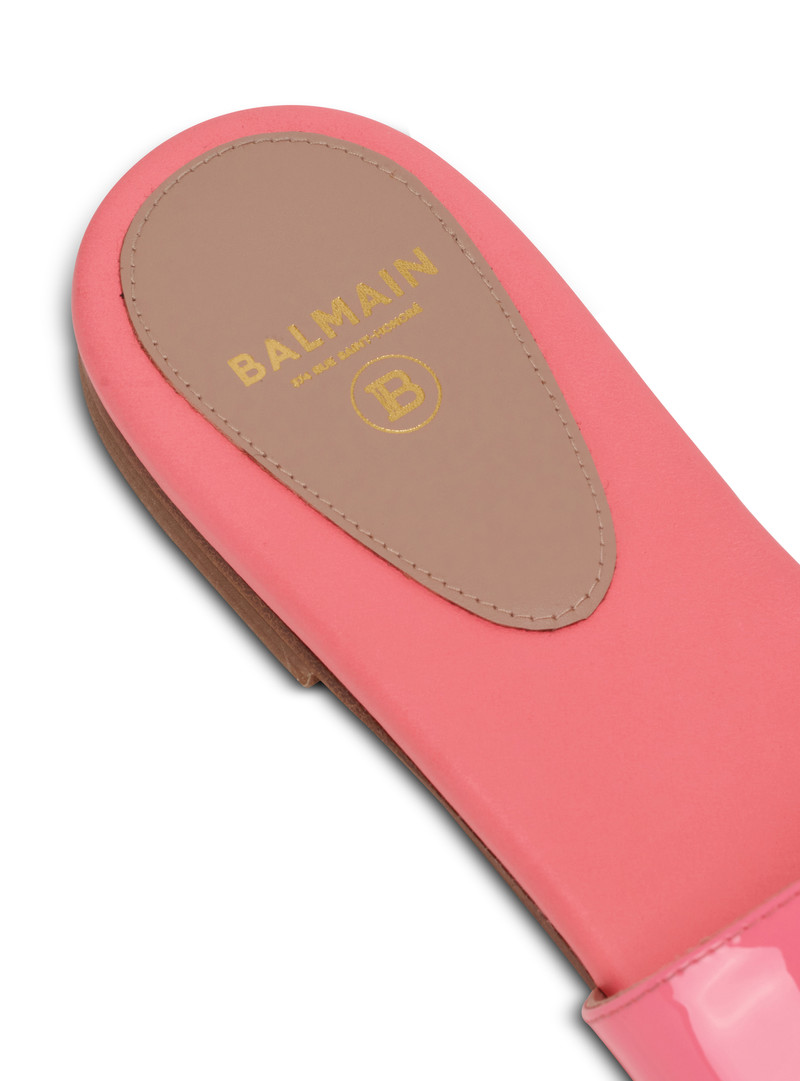 Dafne patent leather mules 6