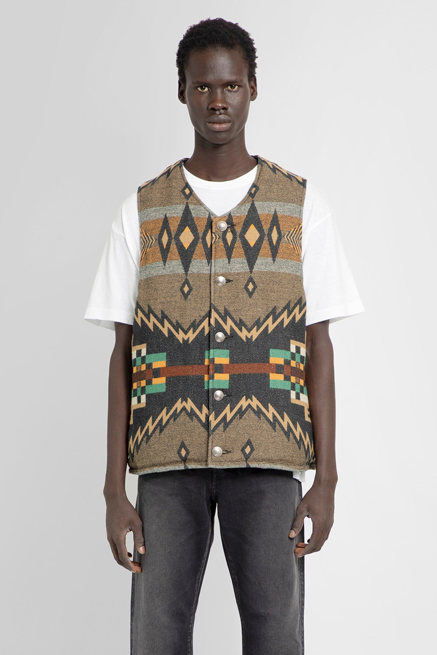 visvim KORA DOWN VEST BLACK | REVERSIBLE