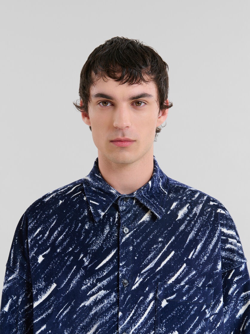 BLUE FLOCKED DENIM OVERSIZED SHIRT WITH CRAYON PRINT - 4