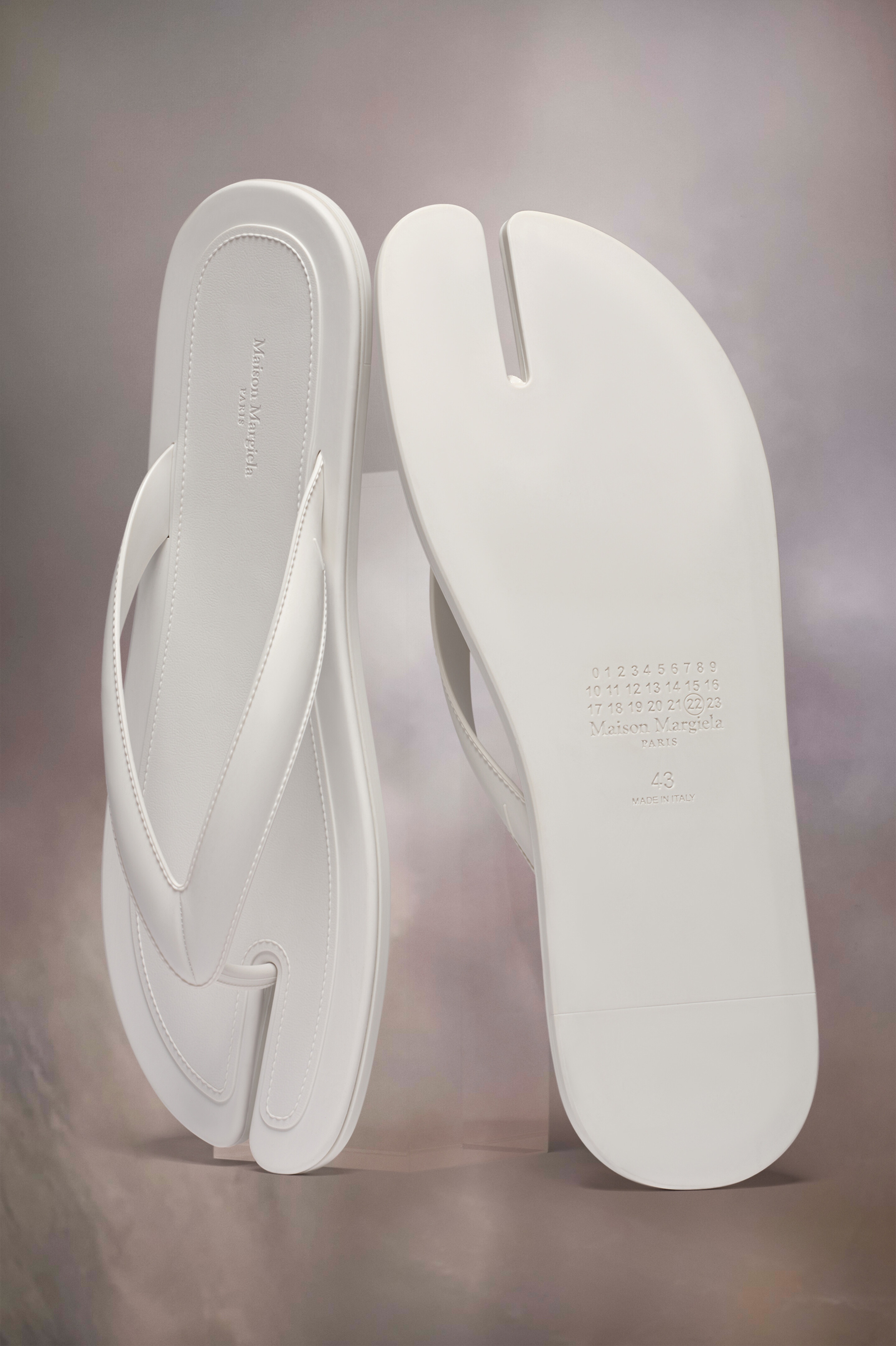 Maison Margiela Tabi Flip-Flops | REVERSIBLE