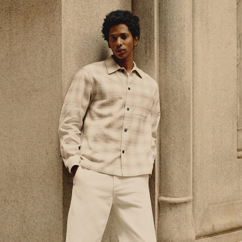 Button-Up Shirt in Textured Check 6