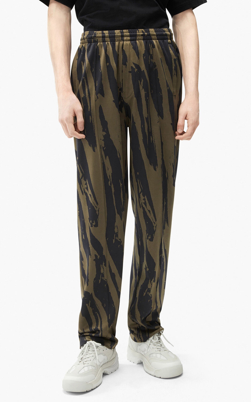 'Pleat Camo' oversize trousers - 4