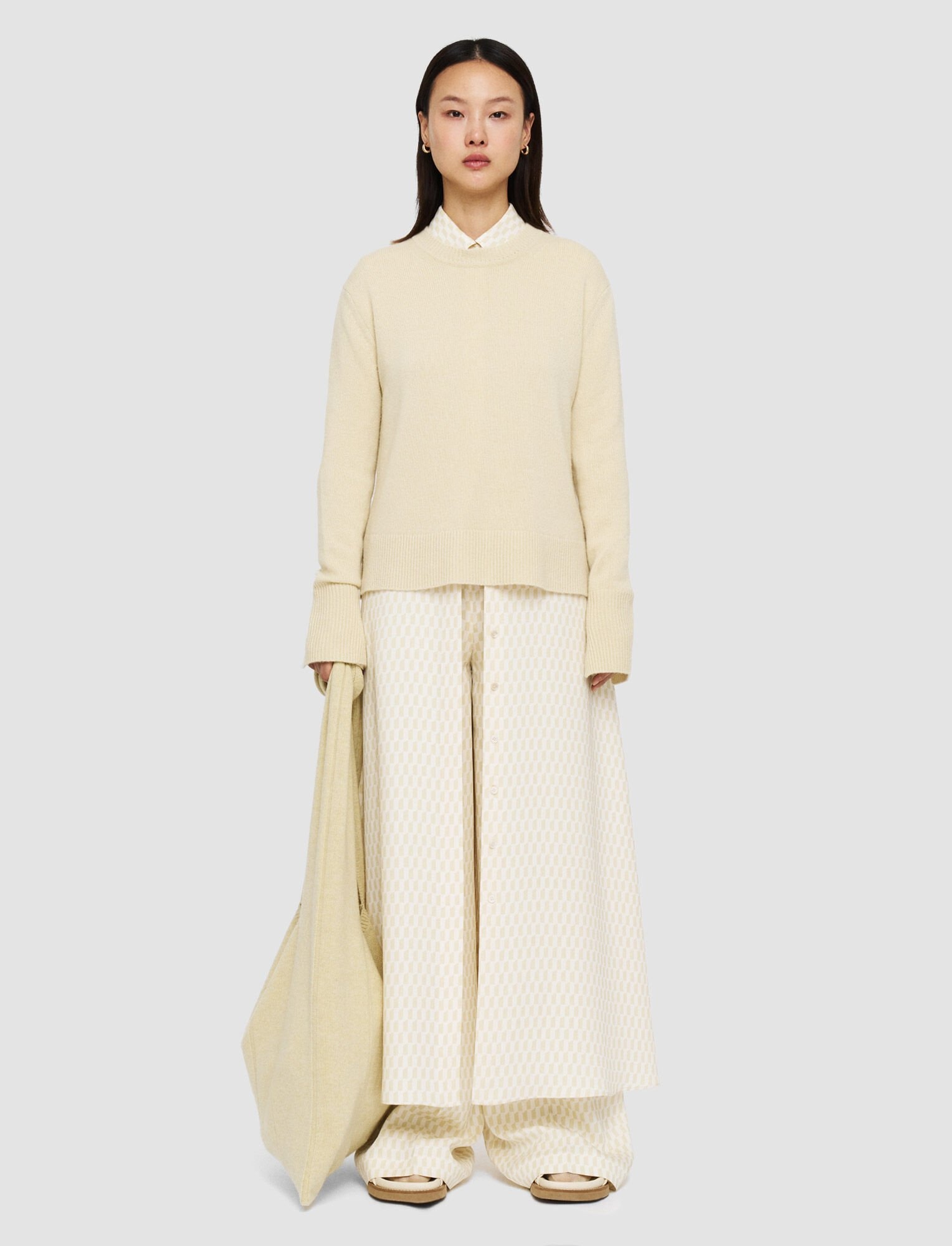 Pure Cashmere Round Neck Jumper - 2